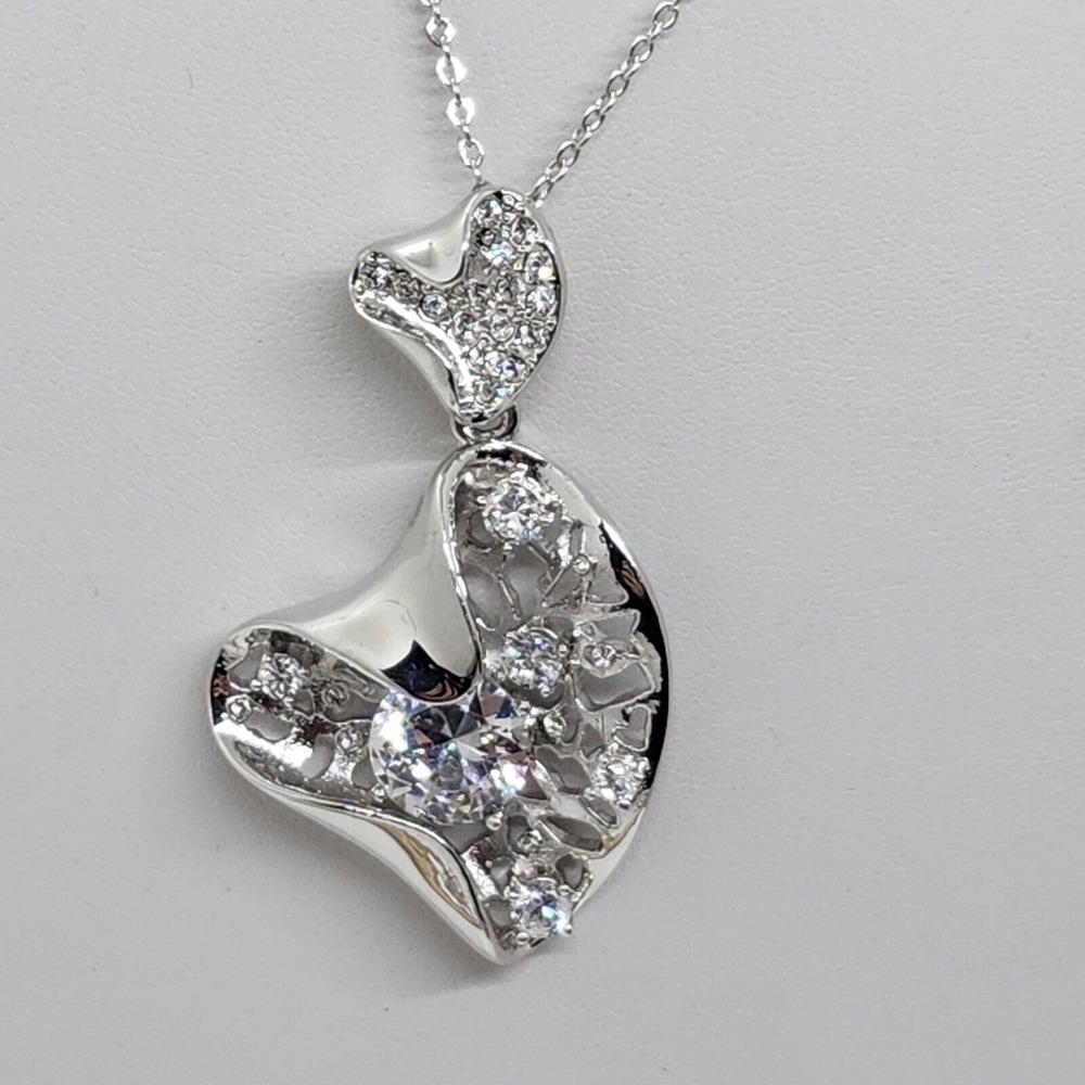 Silver Tone Abstract Heart‎ Pendant Necklace